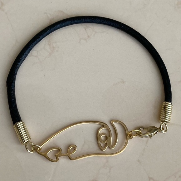 Abstract Face Pendant Bracelet with Leather Strap - Picture 12 of 12